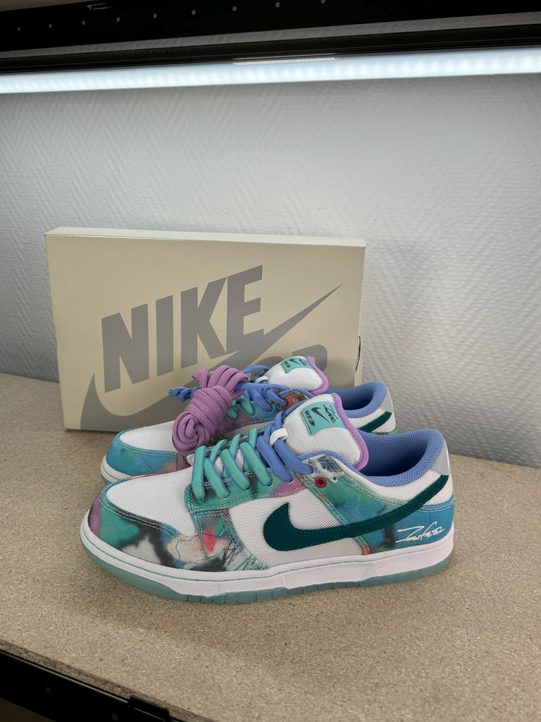 Nike DUNK SB Low " Futura Laboratories "